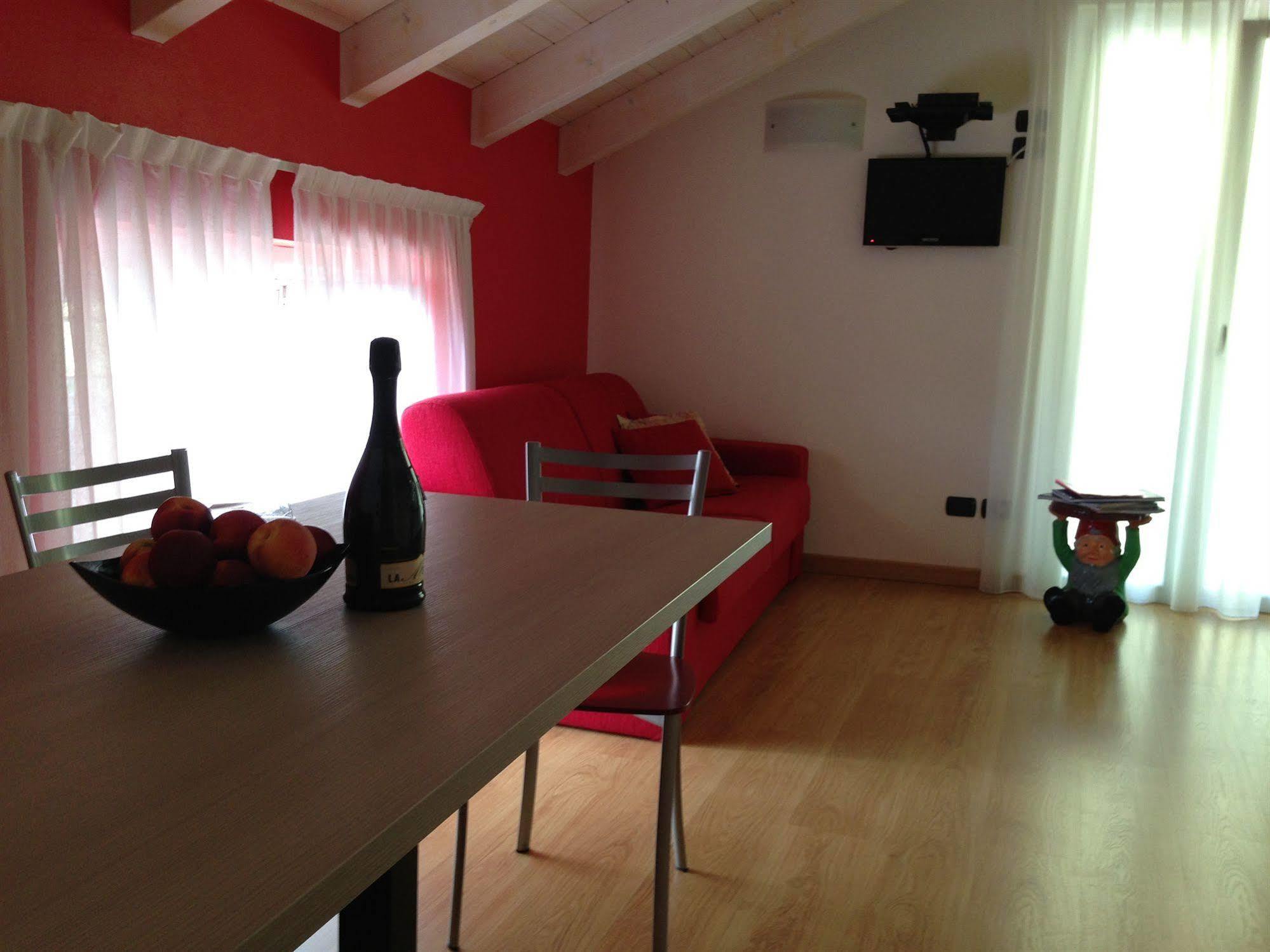 Residence Cafelicita - Promotion - Apartments Lake View - Infinity Pool - Jacuzzi Gravedona Exteriör bild
